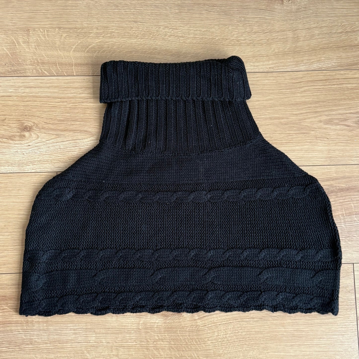 Black cropped poncho - One Size
