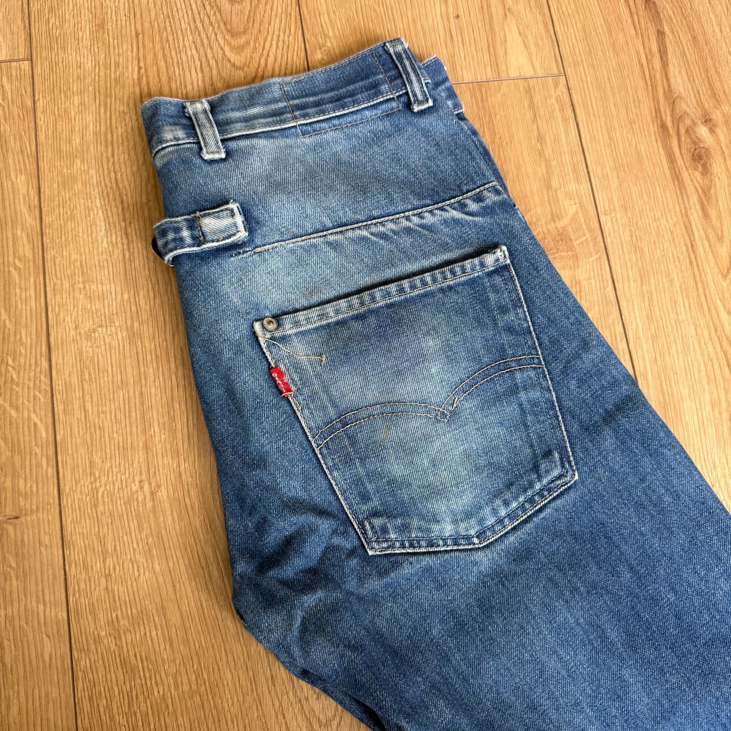 Levi’s Engineered cinch jeans - Size 32x34