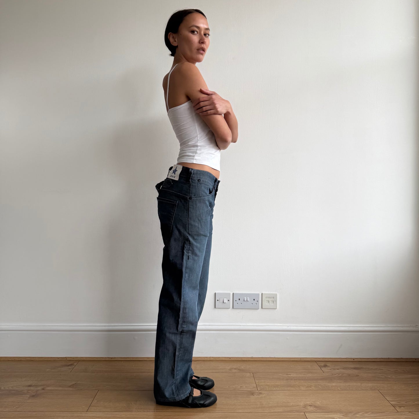 Levi’s star cinch back jeans - Size 30x34