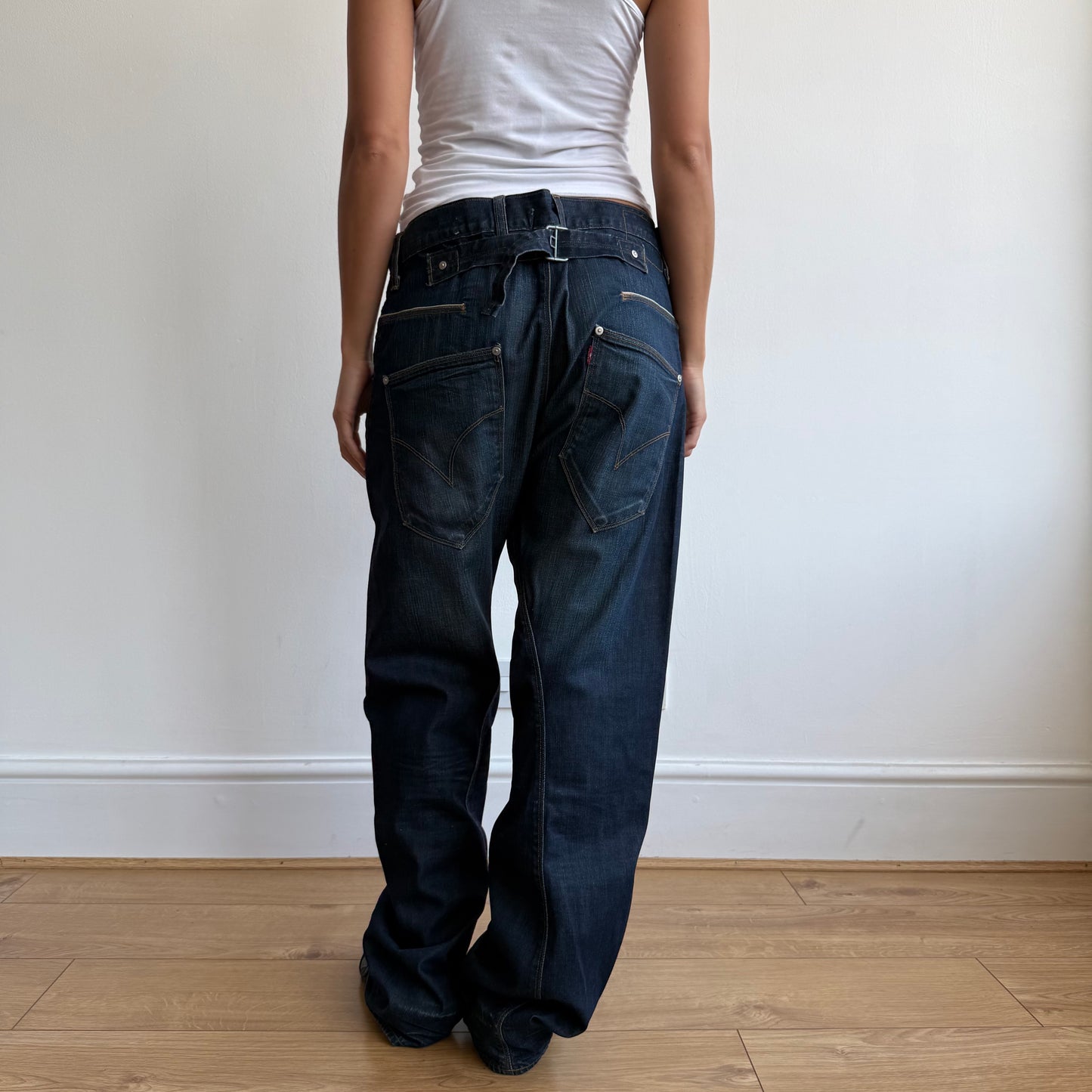 Levi’s Engineered cinch back jeans - Size 33x32