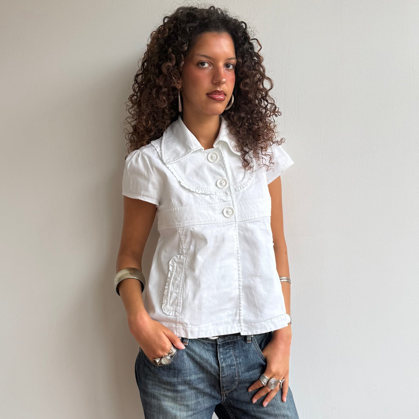 White short sleeve ruffle peacoat - Size L
