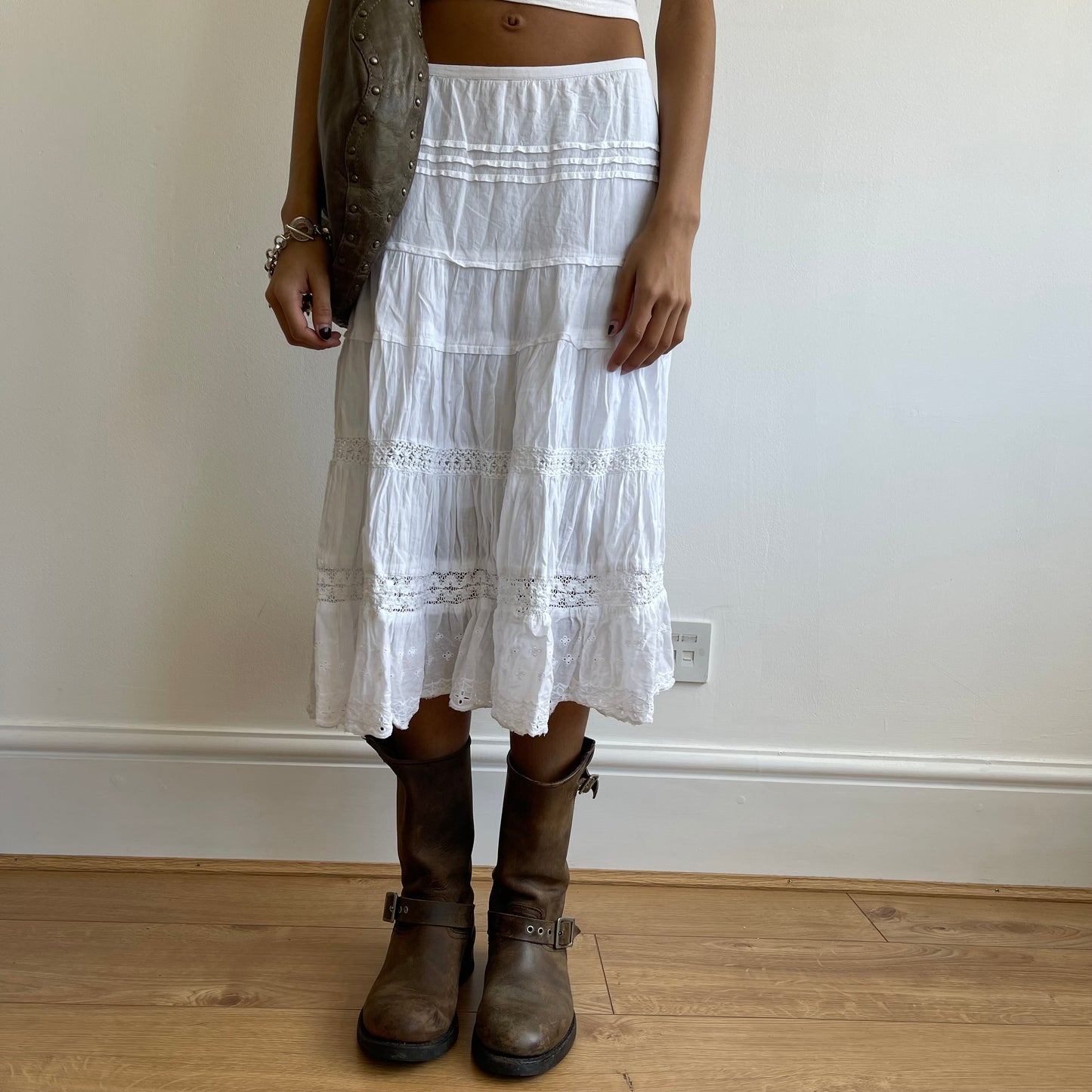 White broderie midi skirt - Size S/M