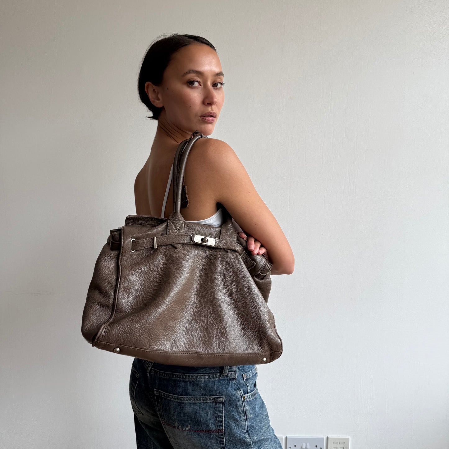 Brown leather ‘firkin’ bag - One Size