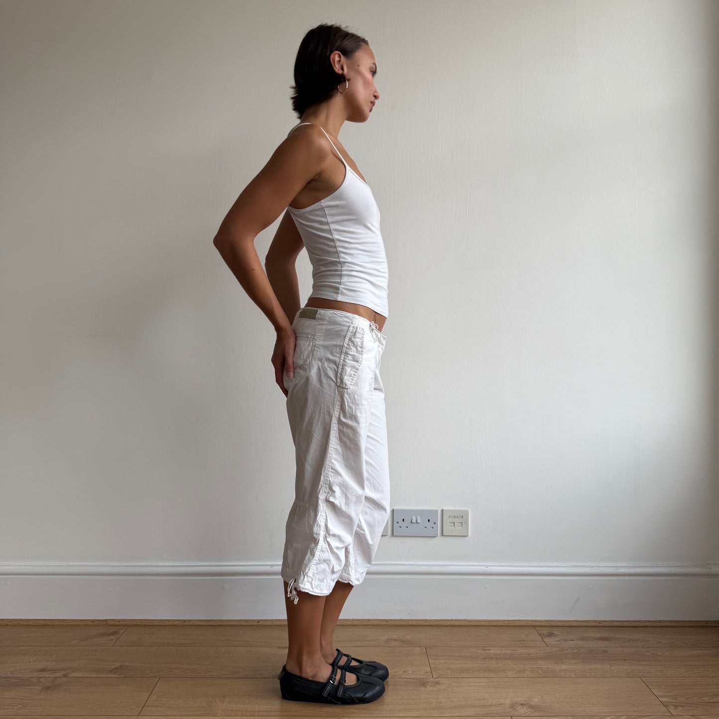 White toggle Puma capris - Size 29”