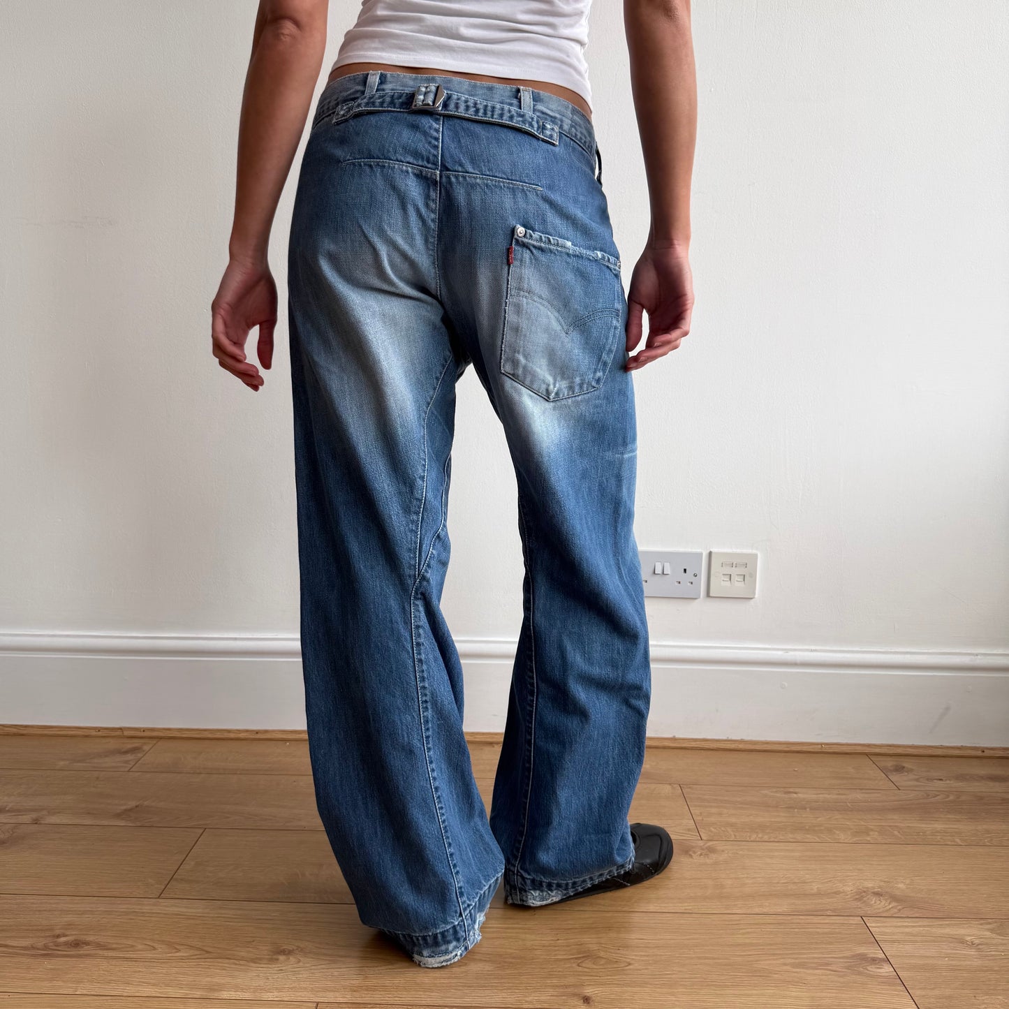 Levi’s Engineered cinch jeans - Size 32x32