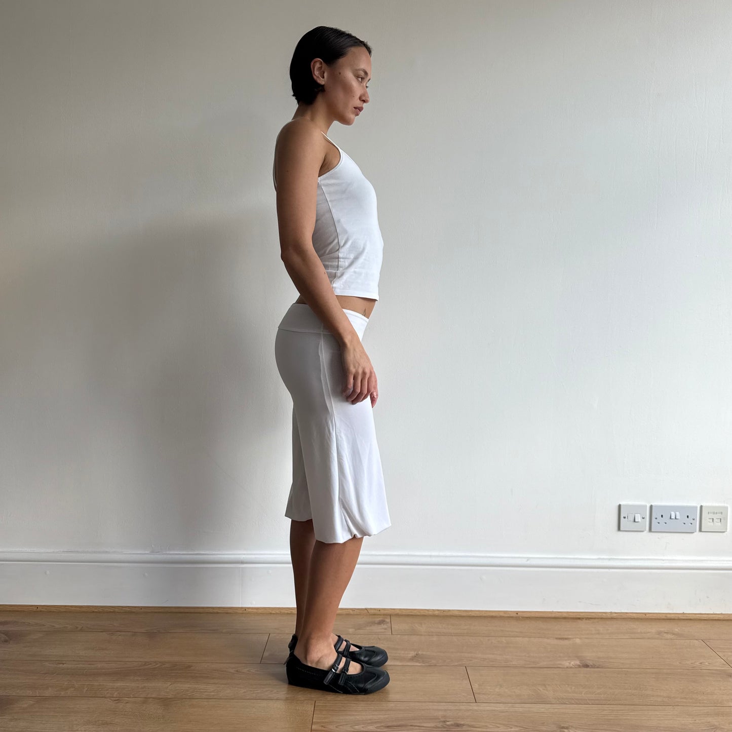 White harem bubble capris - Size M