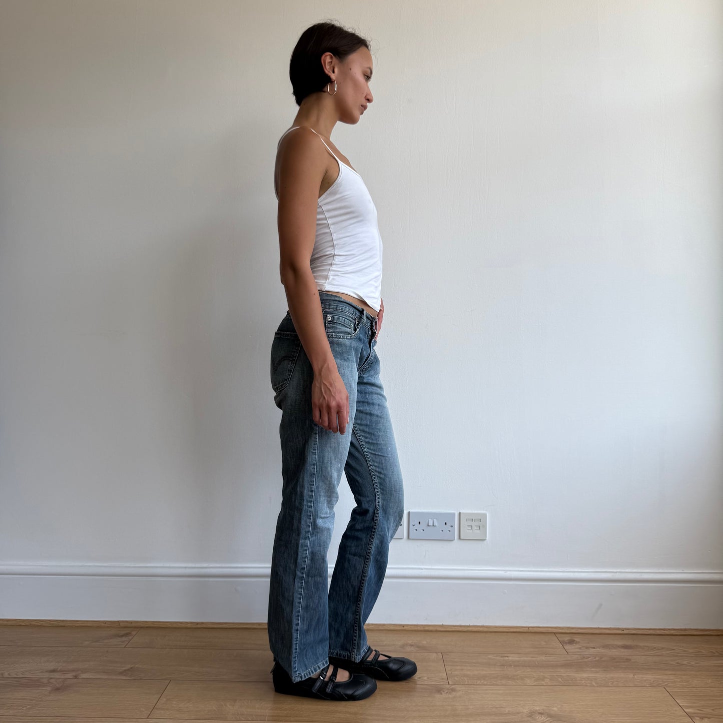 Levi’s mid wash straight fit jeans - Size 29x30