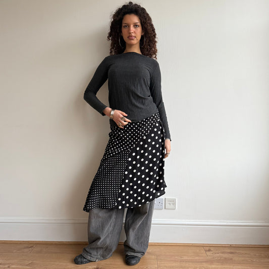 Polka dot asymmetric midi skirt - Size M/L