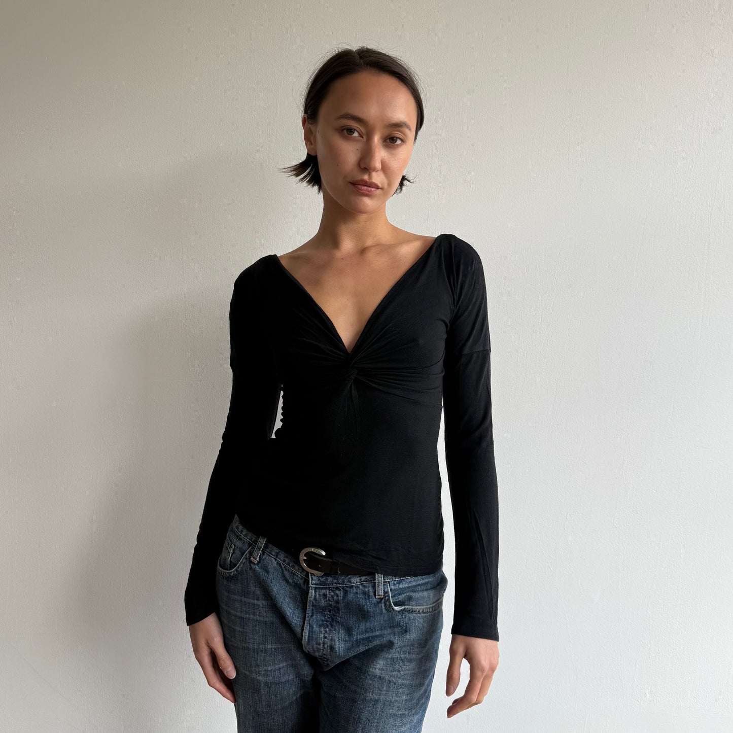 Black twist keyhole top - Size S