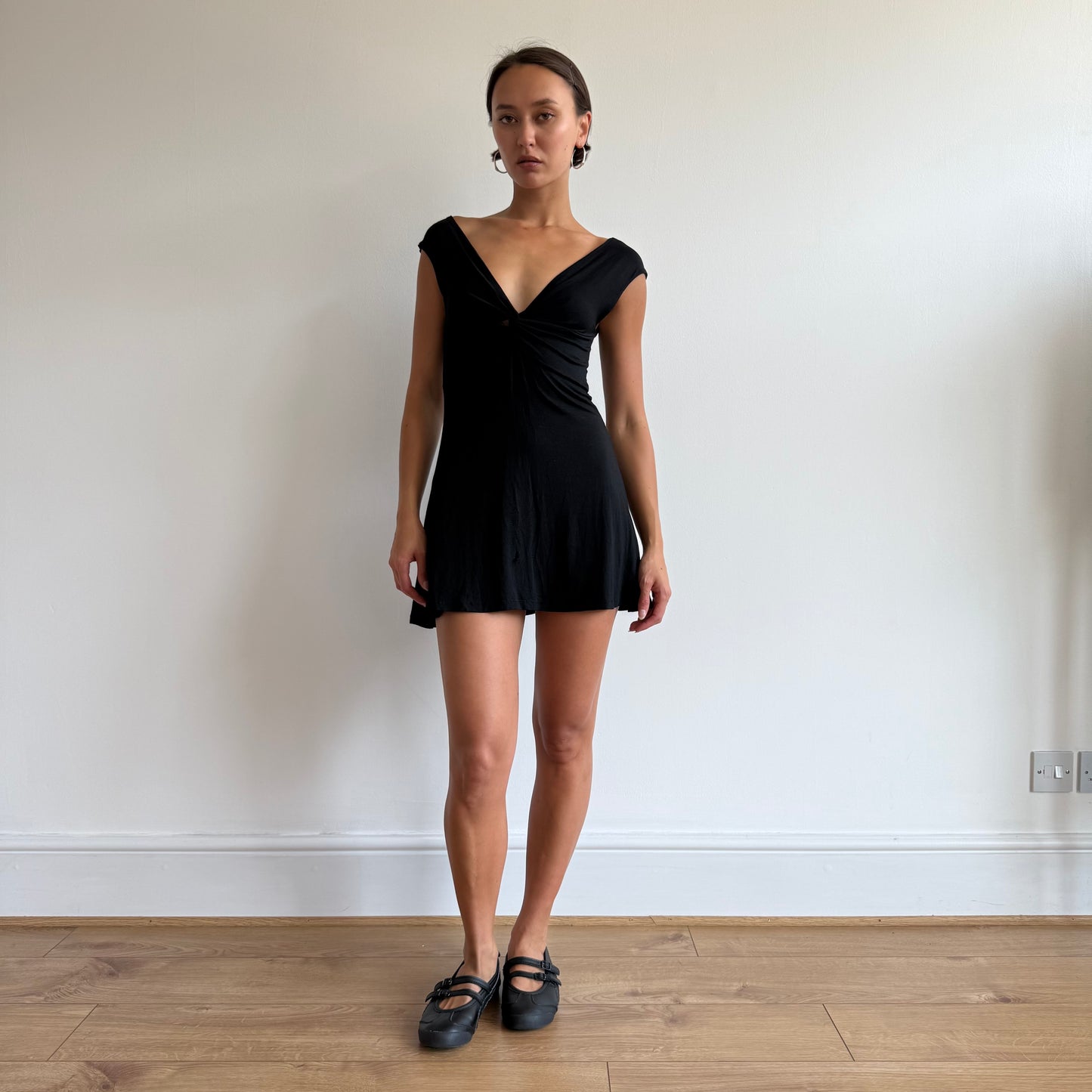 Black twist keyhole mini dress - Size S