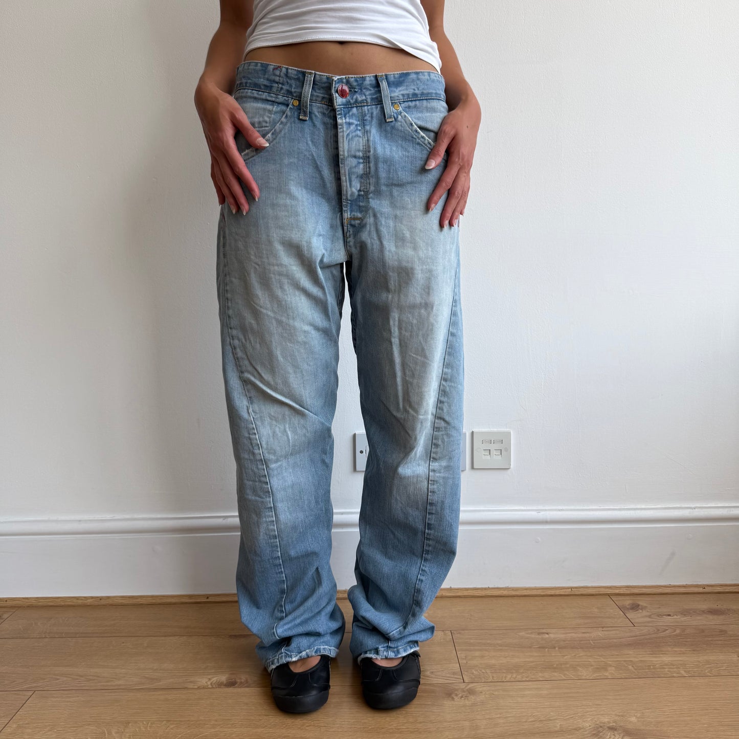 Levi’s Engineered button back jeans - Size 31x34