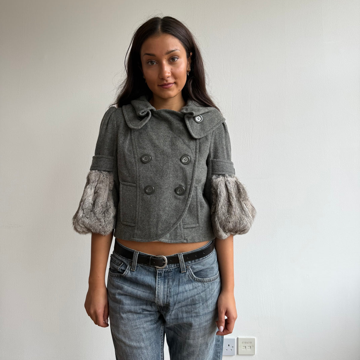 Grey cropped fur sleeve peacoat - Size S