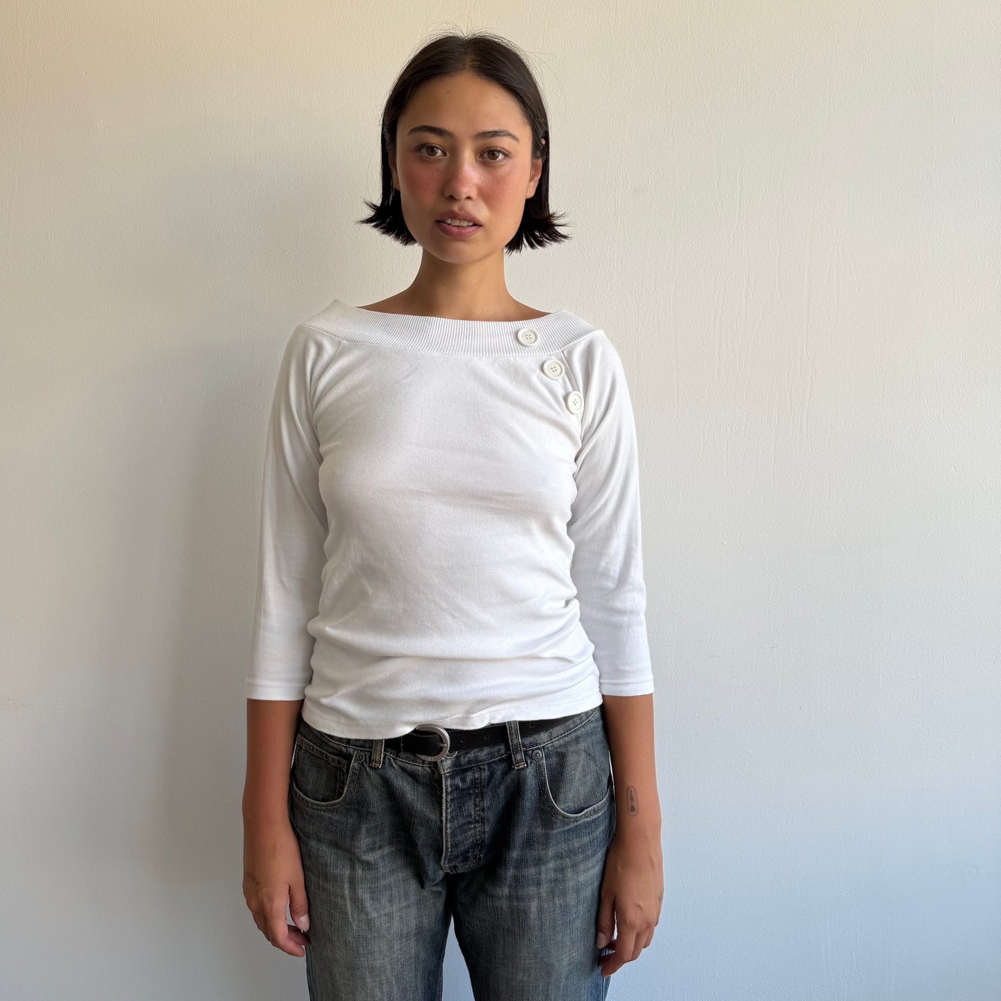 White 3/4 sleeve button top - Size S/M