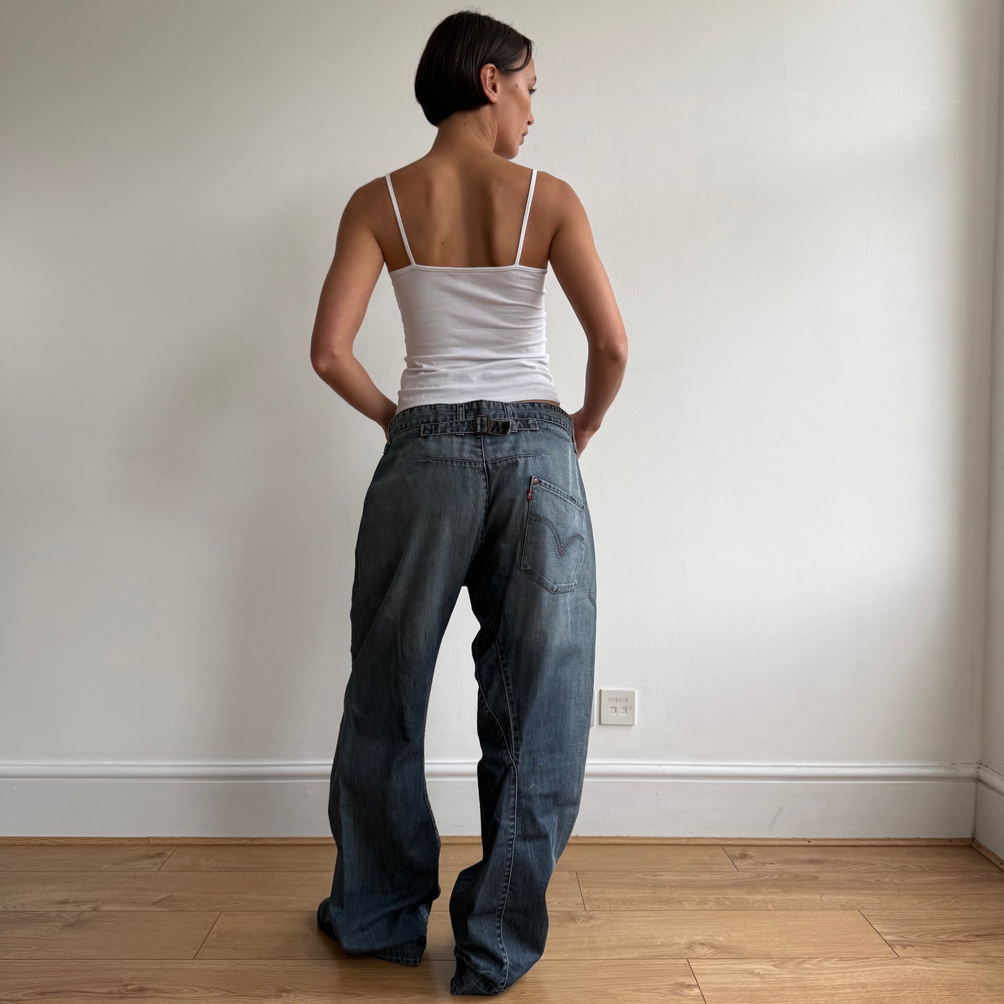 Levi’s Engineered cinch jeans - Size 34x32