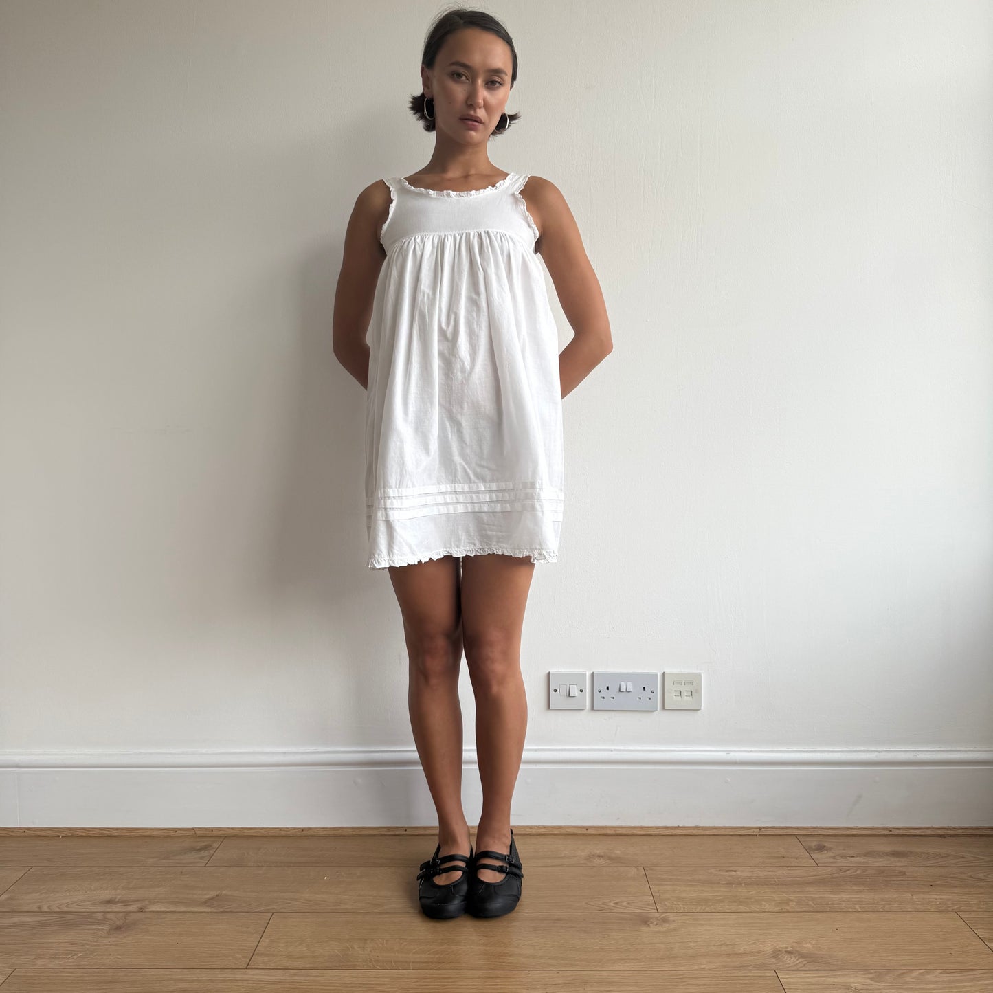 White ruffle mini dress - Size XS
