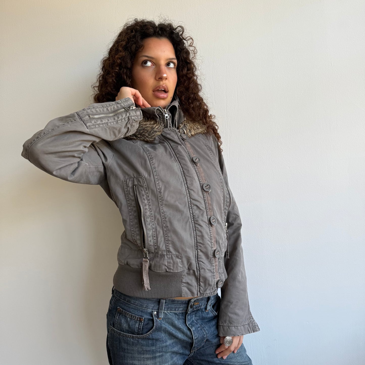 Grey fur hood cargo bomber jacket - Size S/M