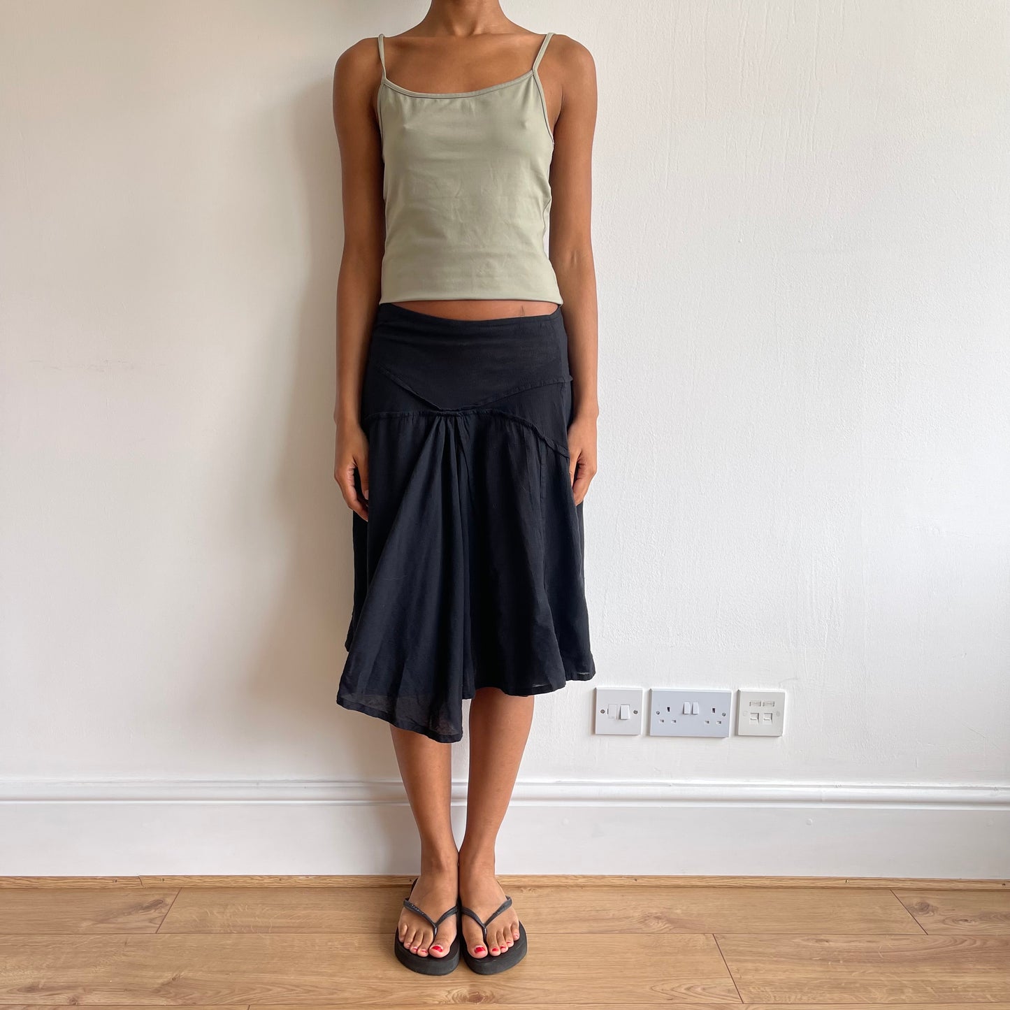 Asymmetric black skirt - Size S