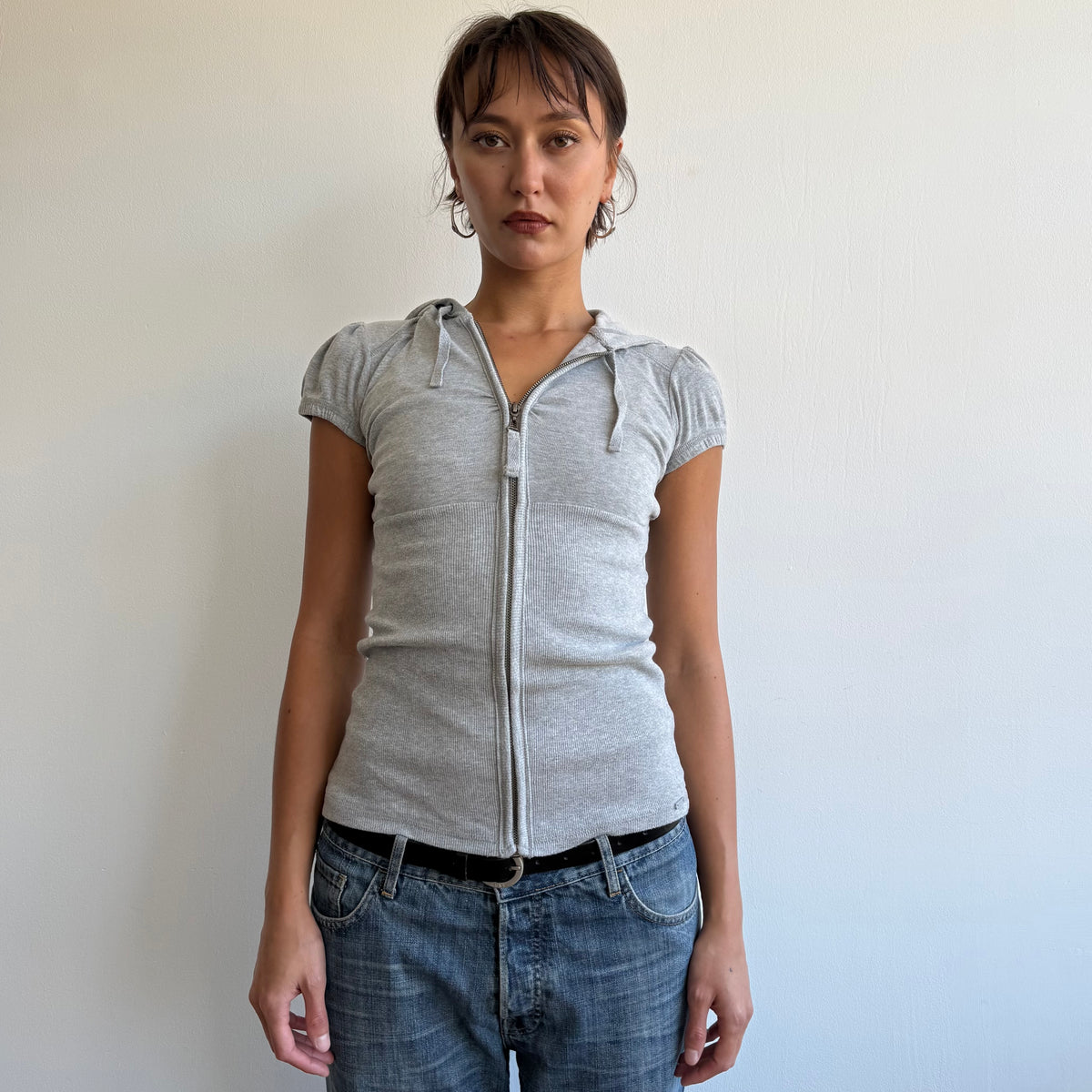 Grey short sleeve hoodie - Size M