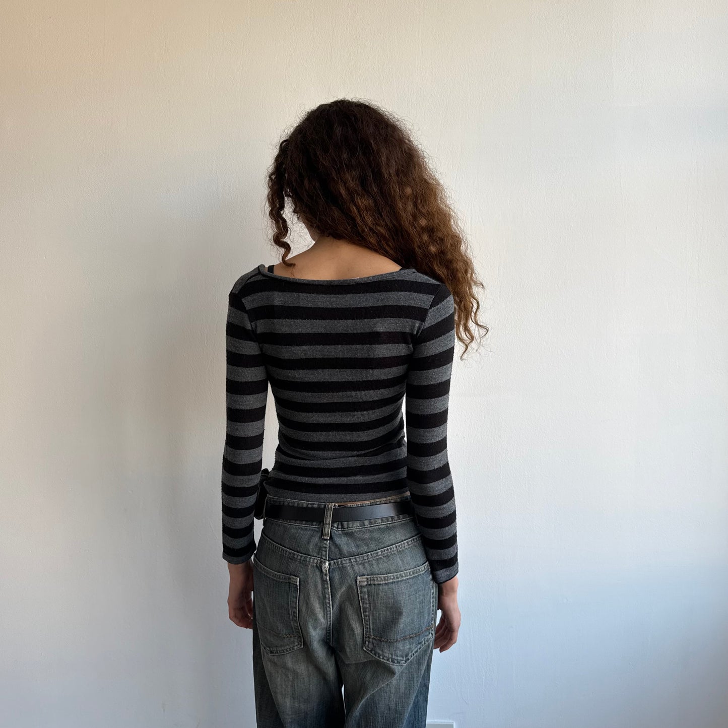 Black and grey striped wrap knit - Size S