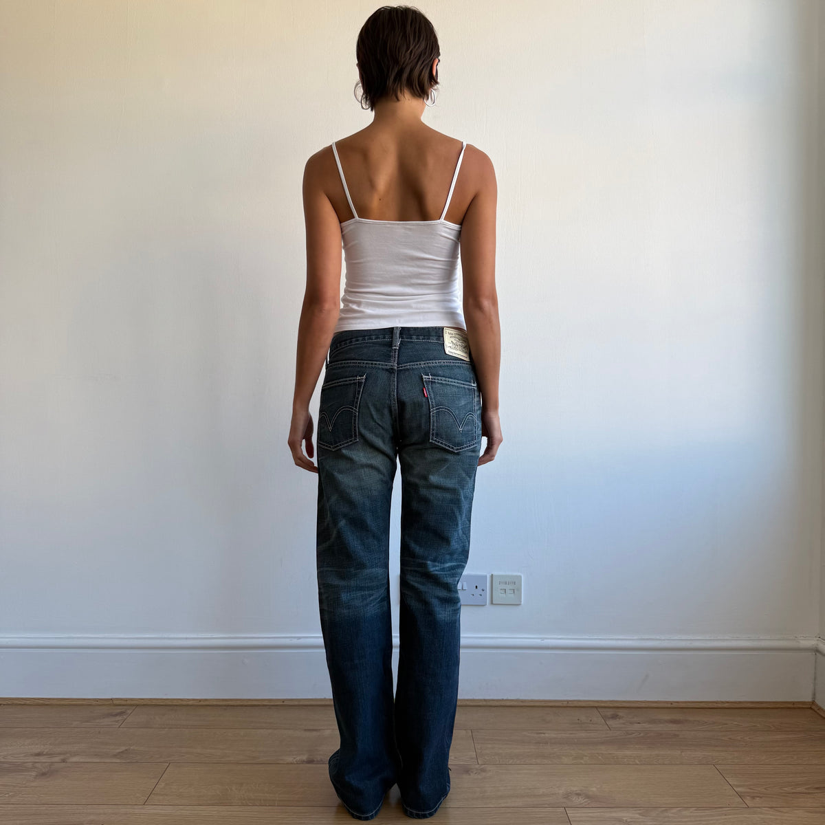 Levi’s mid wash vintage jeans - Size 31x32