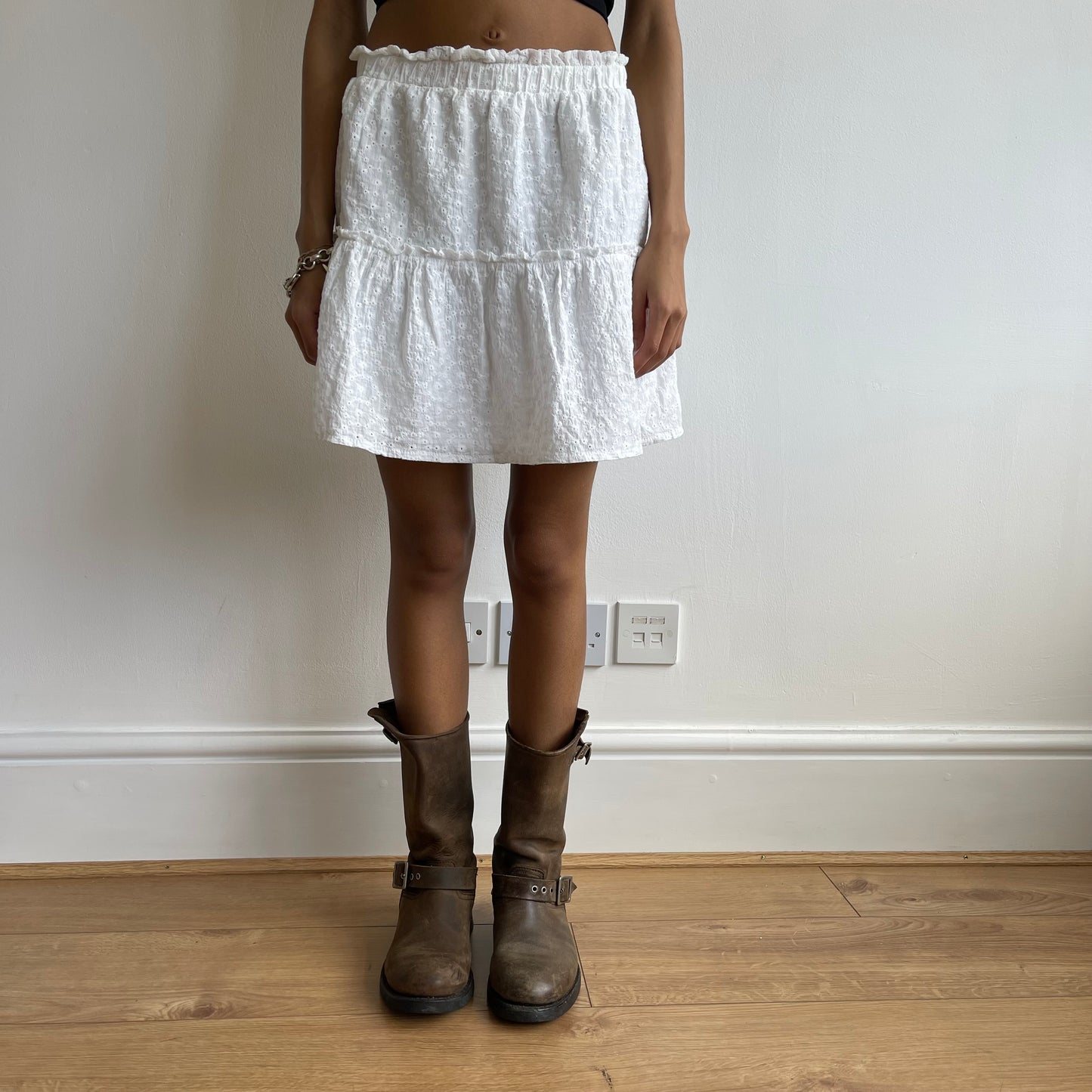 White broderie mini skirt - Size S