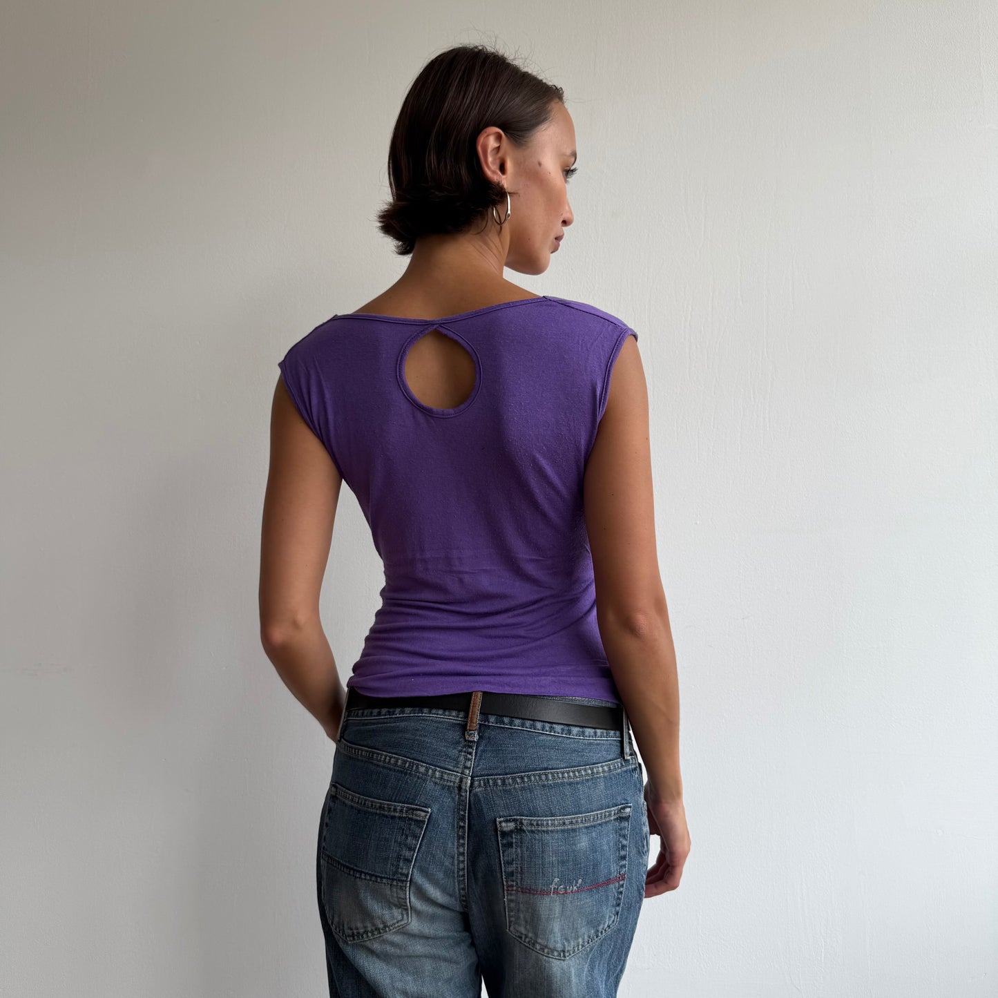 Purple keyhole top - Size S