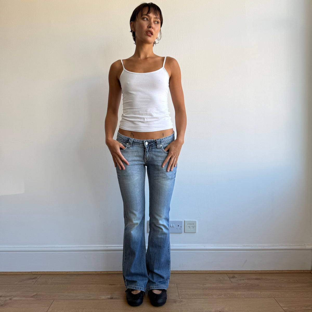 Levi’s low waist bootcut jeans - Size 30x31.5