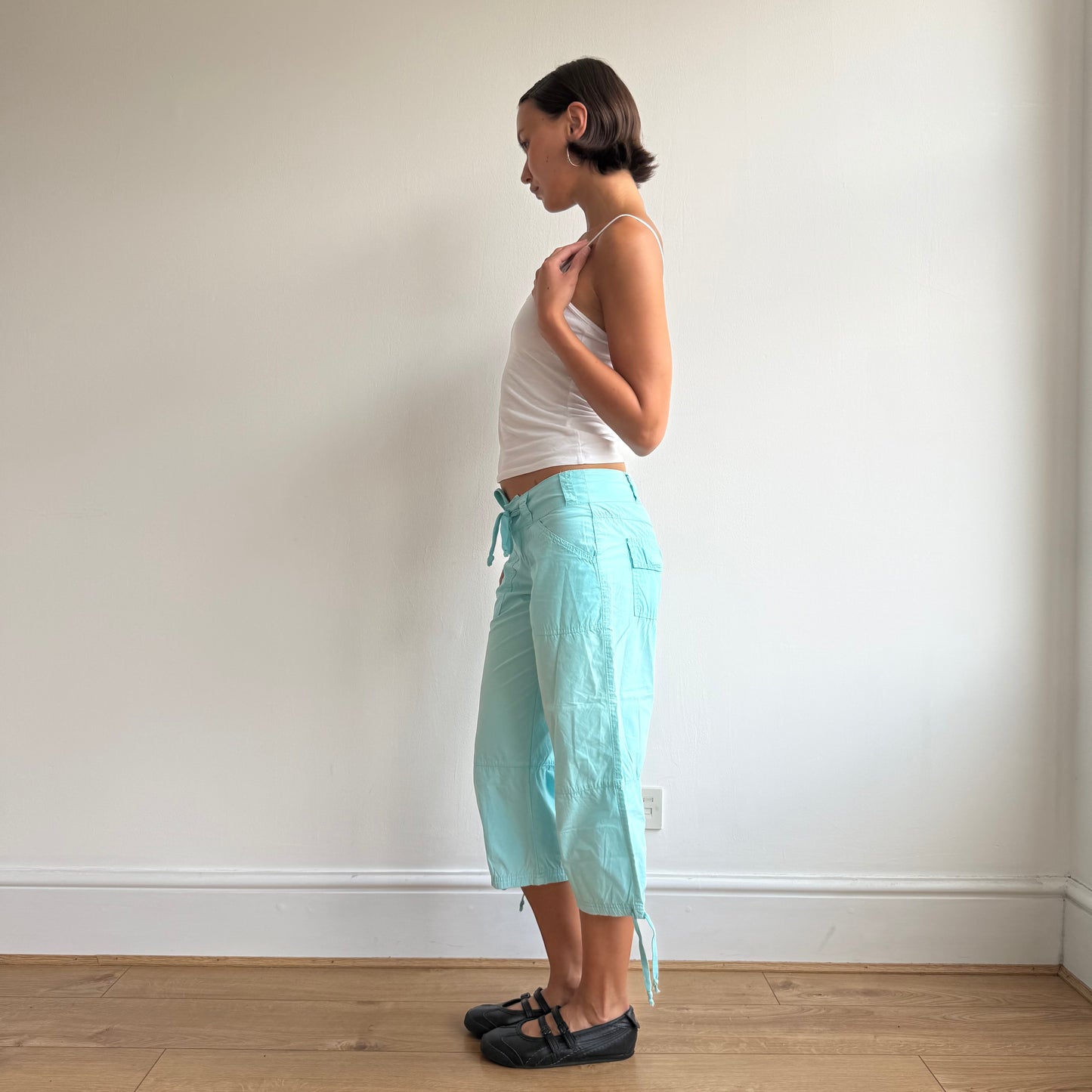 Turquoise drawstring capris - Size S