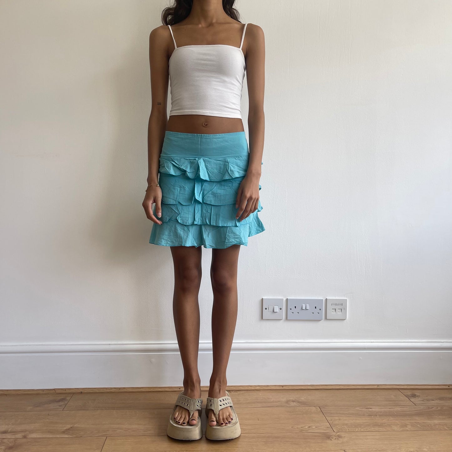 Blue ruffle mini skirt - Size M