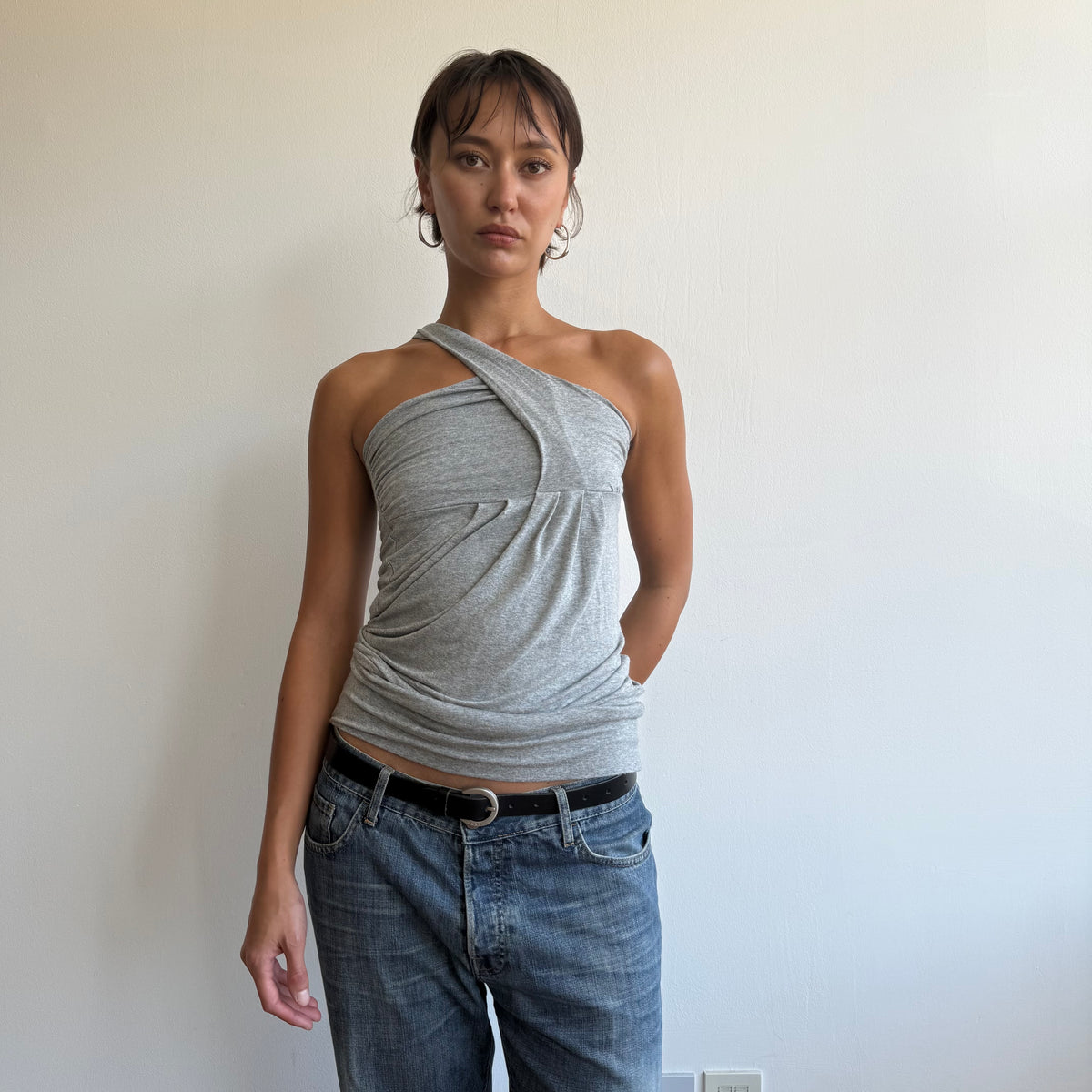 Grey one shoulder top - Size S