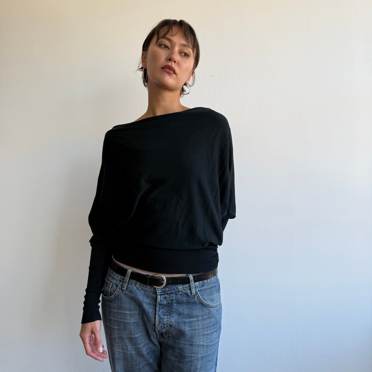 Black slouchy batwing jumper - Size M