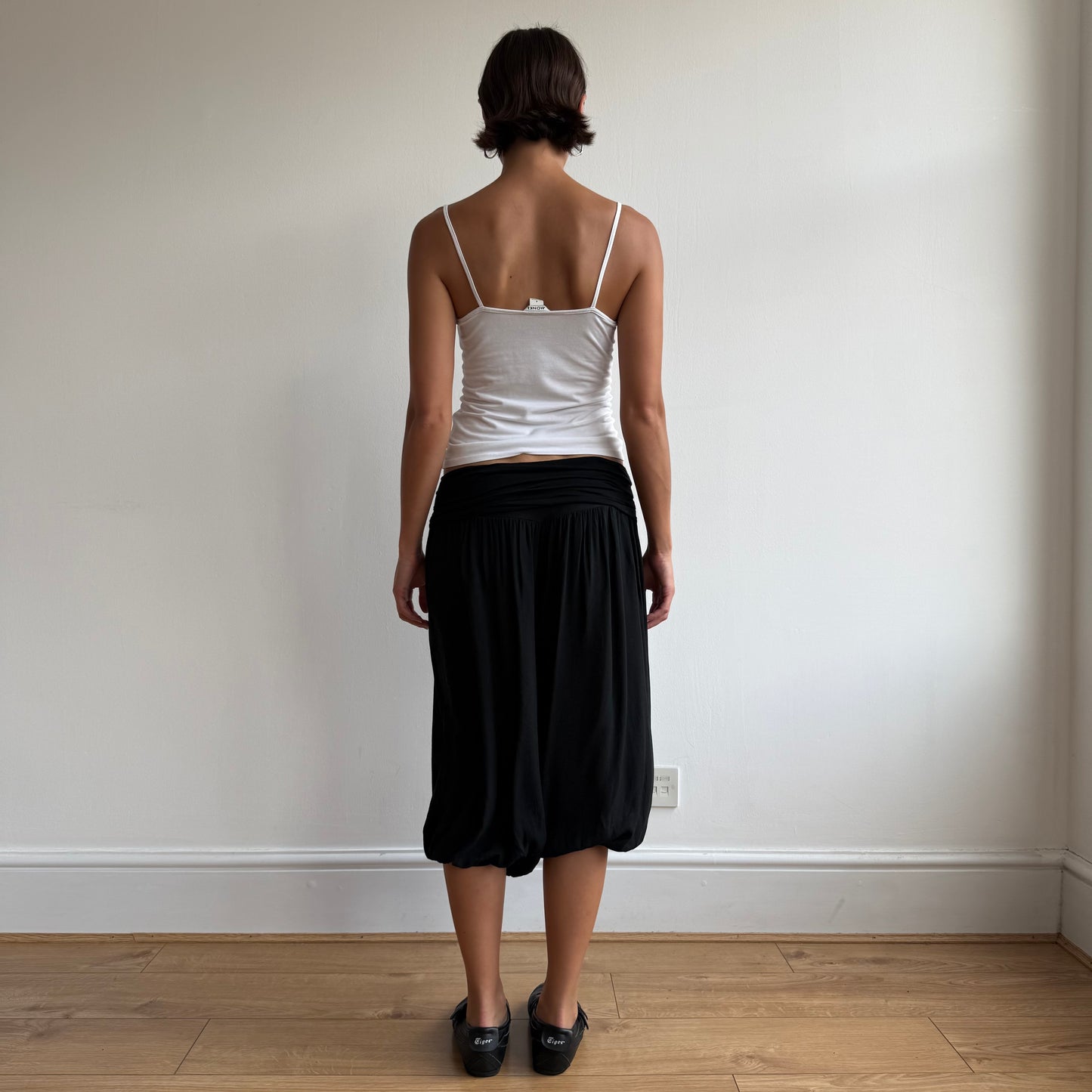 Black balloon capris - Size S