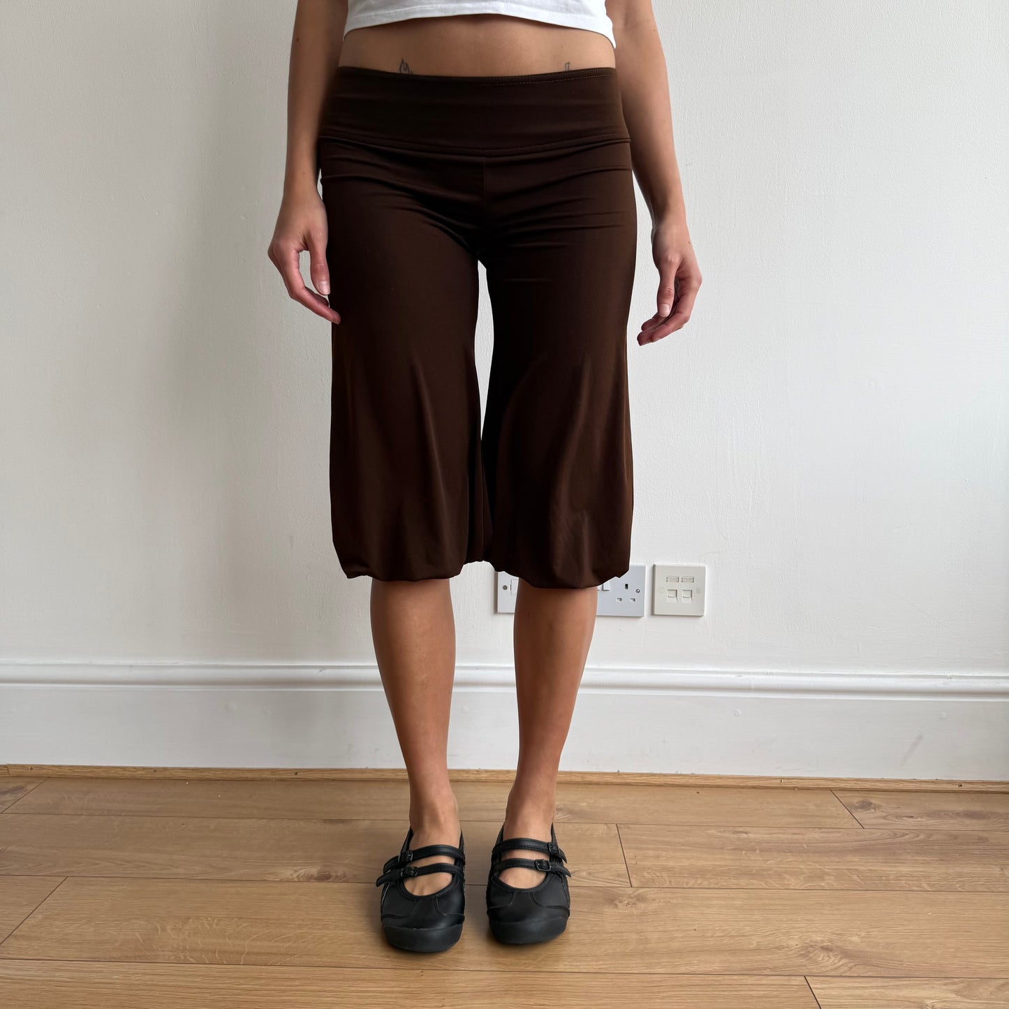Brown harem bubble capris - Size S