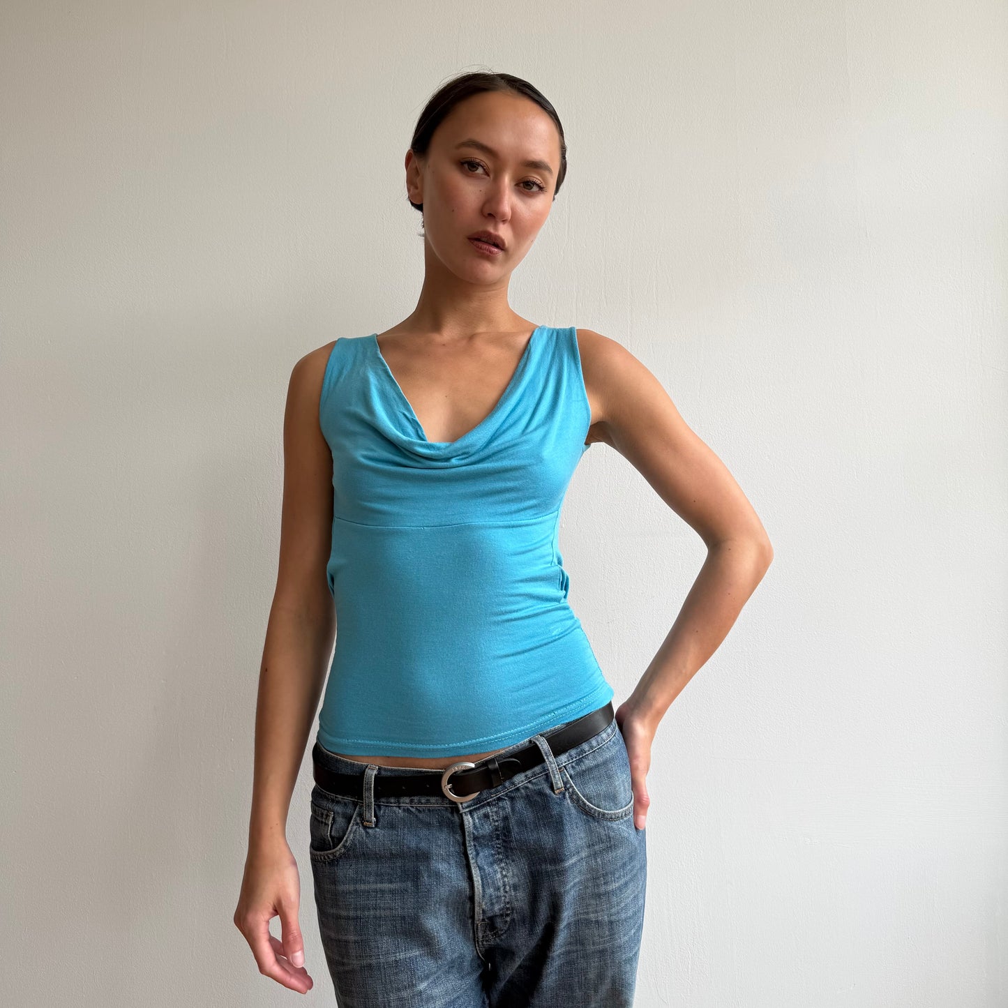 Turquoise keyhole cowl top - Size S