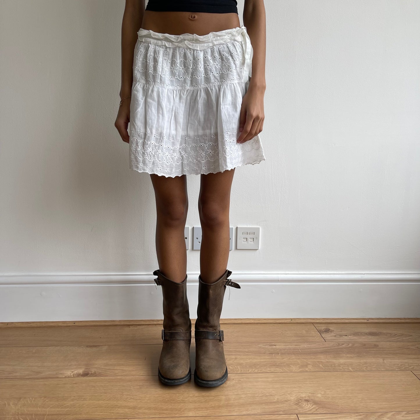 White broderie tie side skirt - Size S