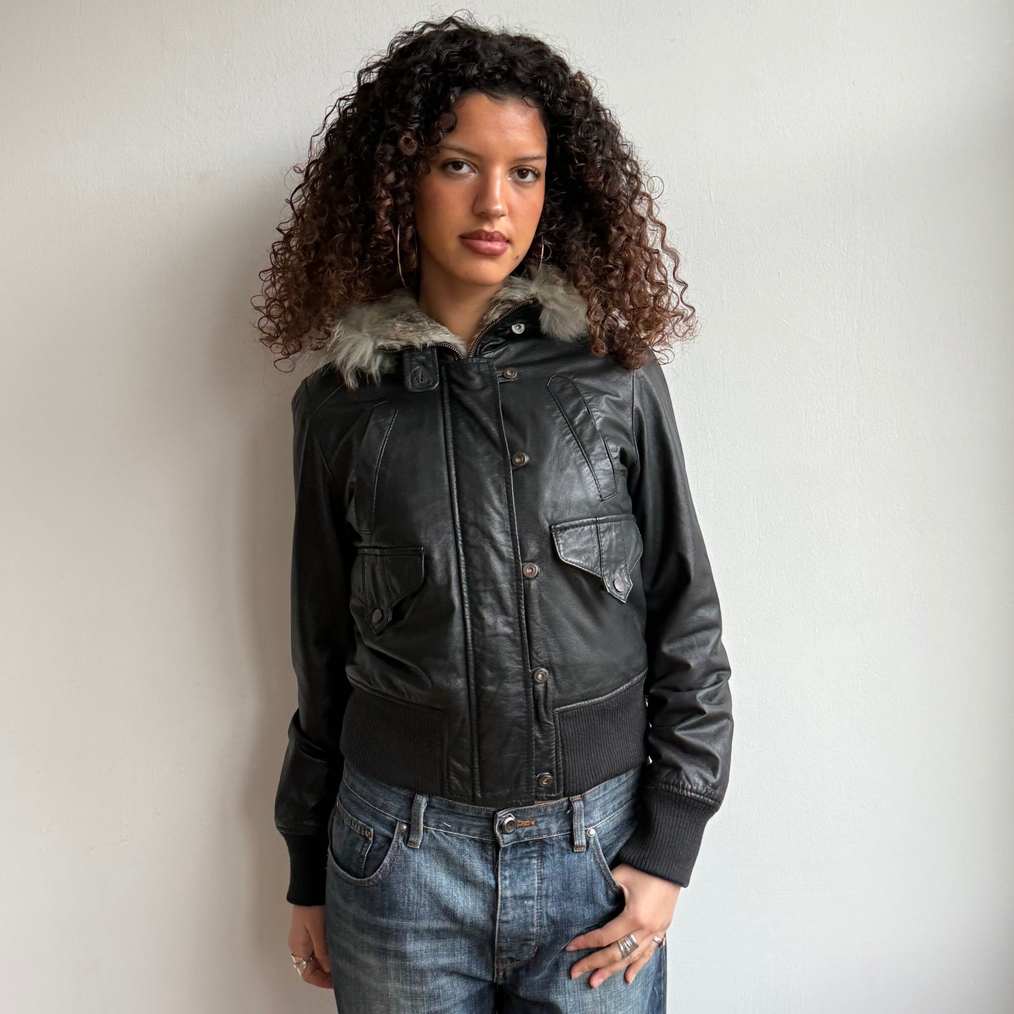 Black leather fur hood bomber - Size S