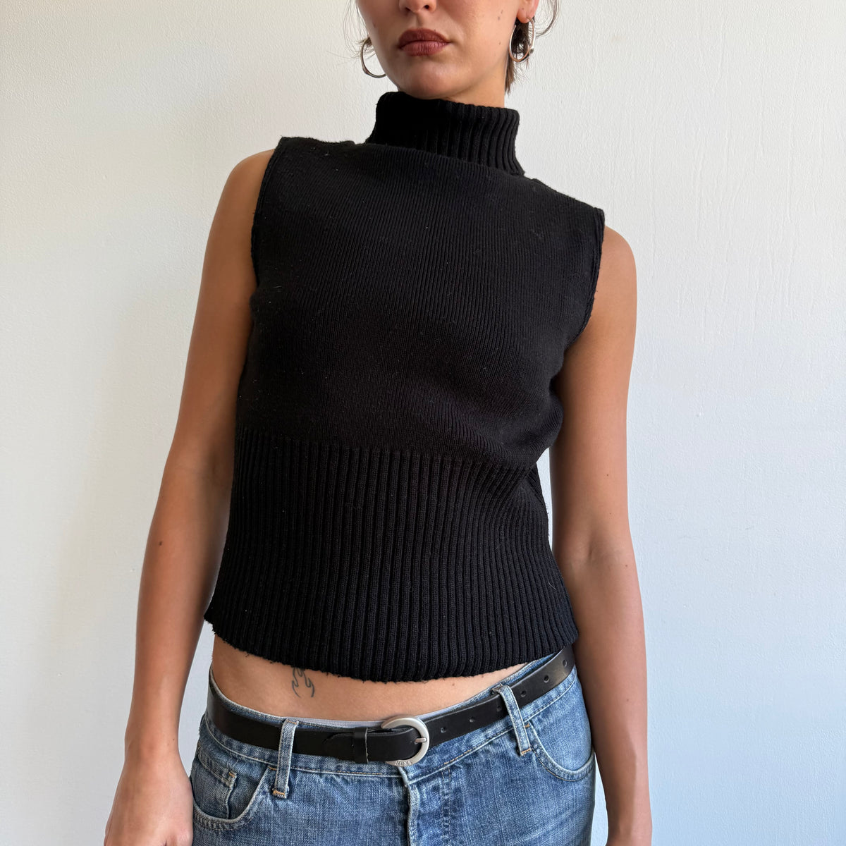 Black sleeveless knit jumper - Size S