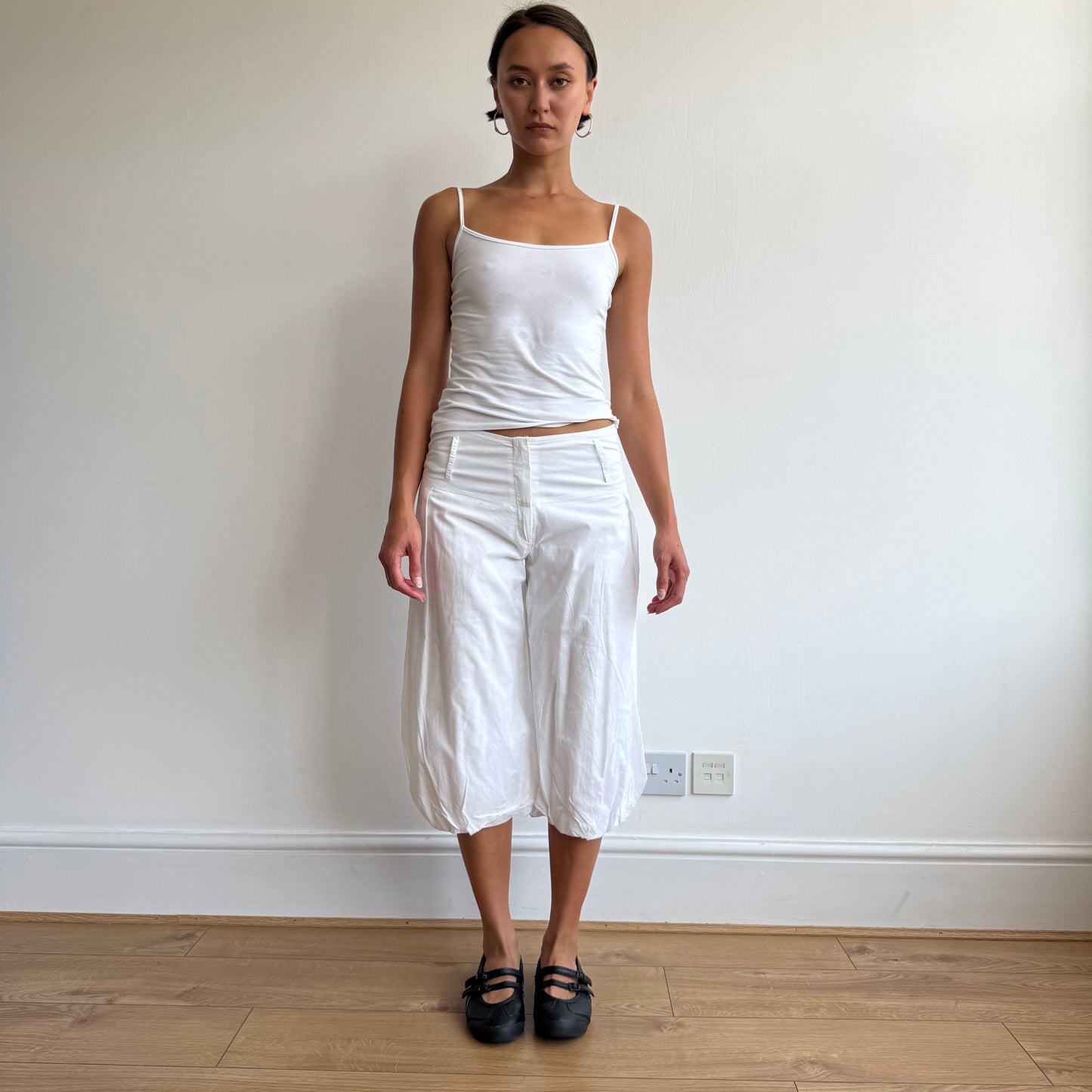 White harem bubble capris - Size S