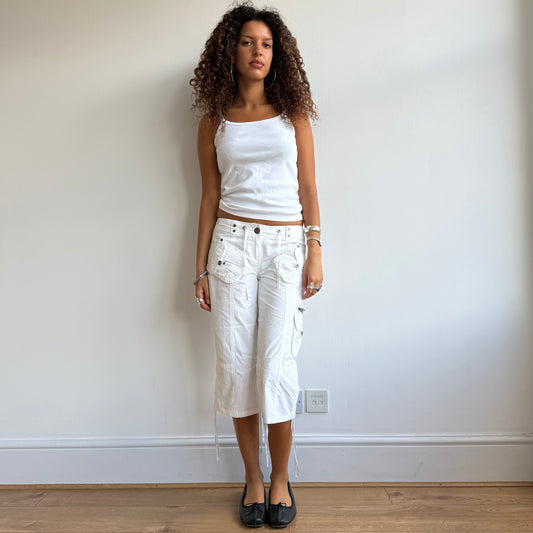 White pocket cargo capris - Size M