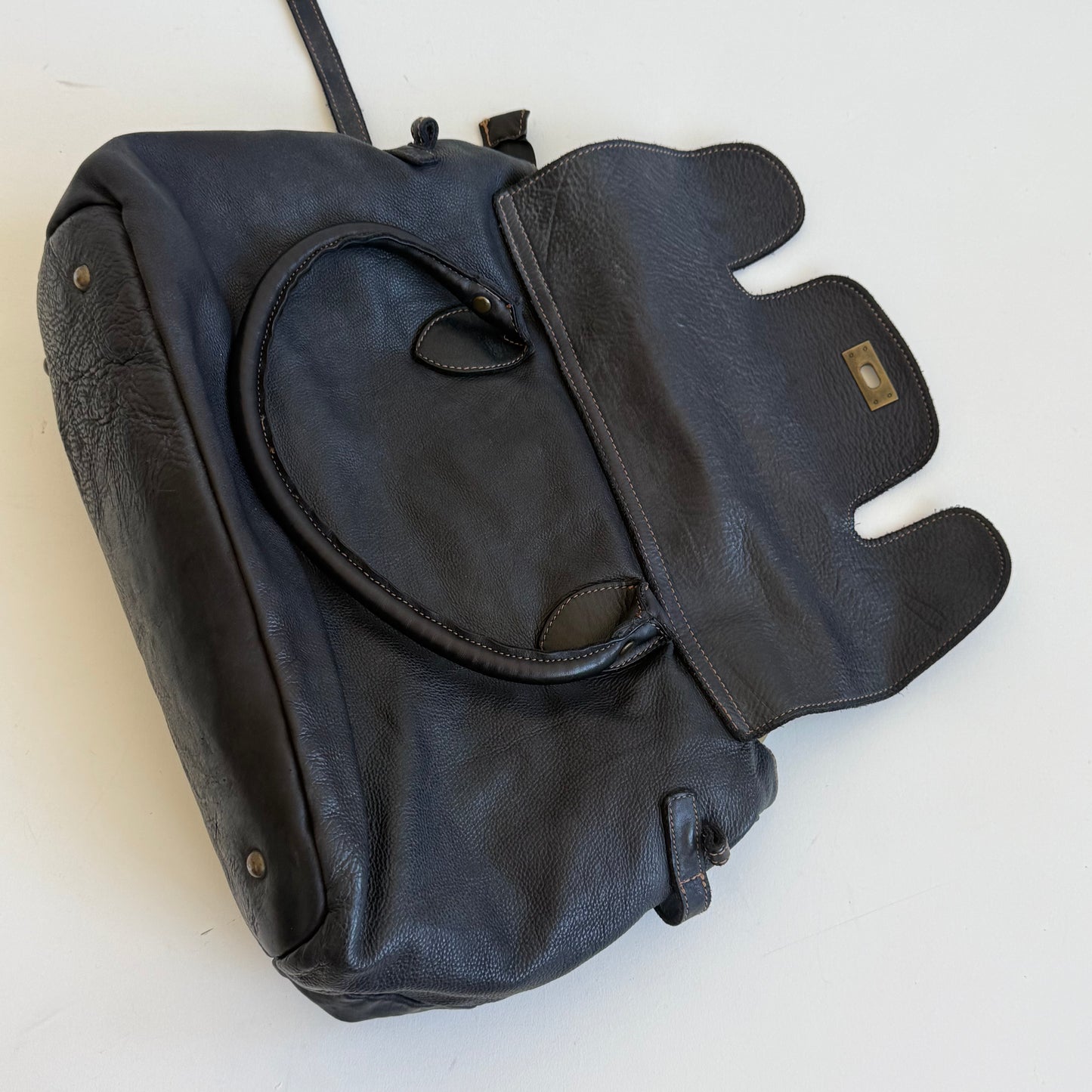Navy leather ‘firkin’ bag - One Size