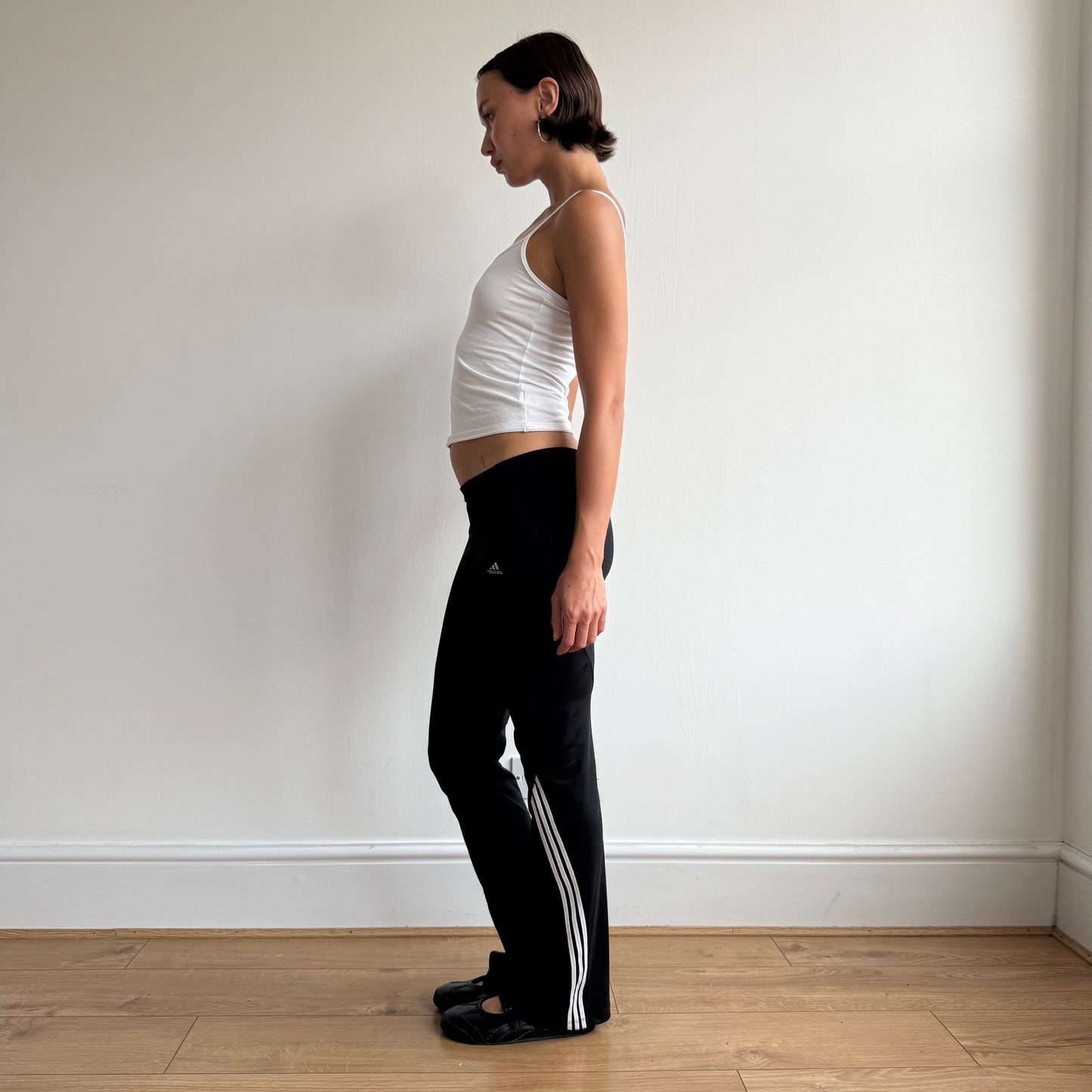 Black Adidas 3-stripe flared yoga pants - Size S