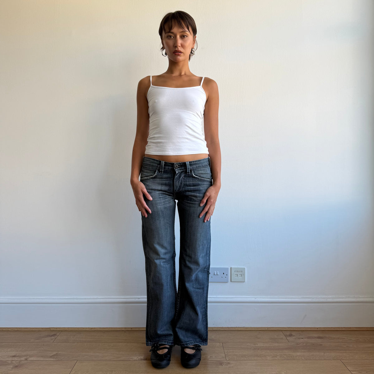 Levi’s cinch back star jeans - Size 29x32