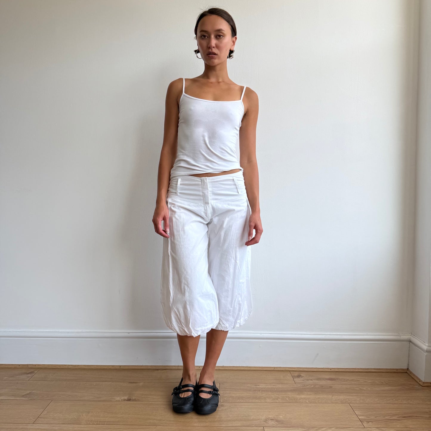White harem bubble capris - Size S
