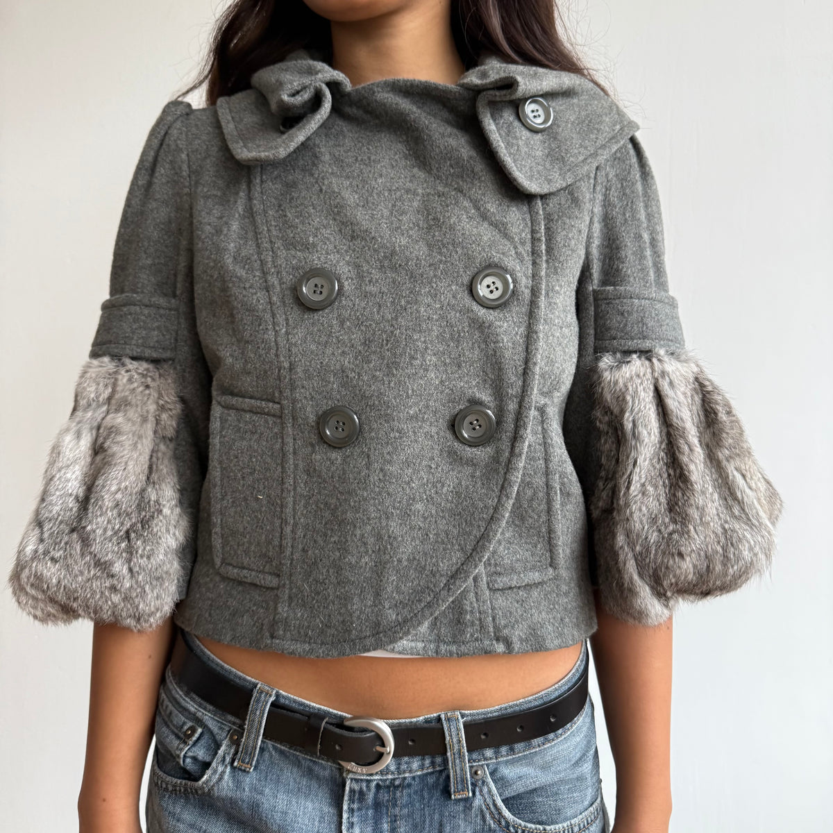 Grey cropped fur sleeve peacoat - Size S
