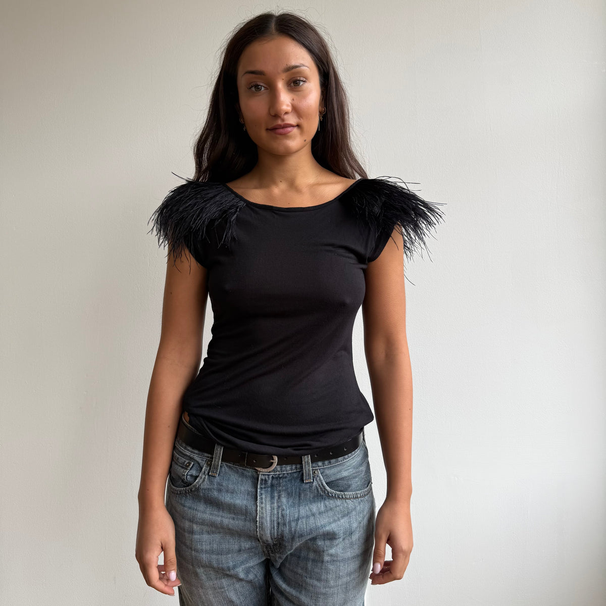 Black feather shoulder top - Size M
