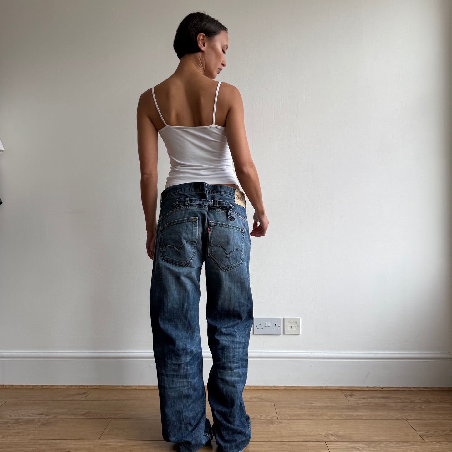 Levi’s cinch back jeans - Size 34x34