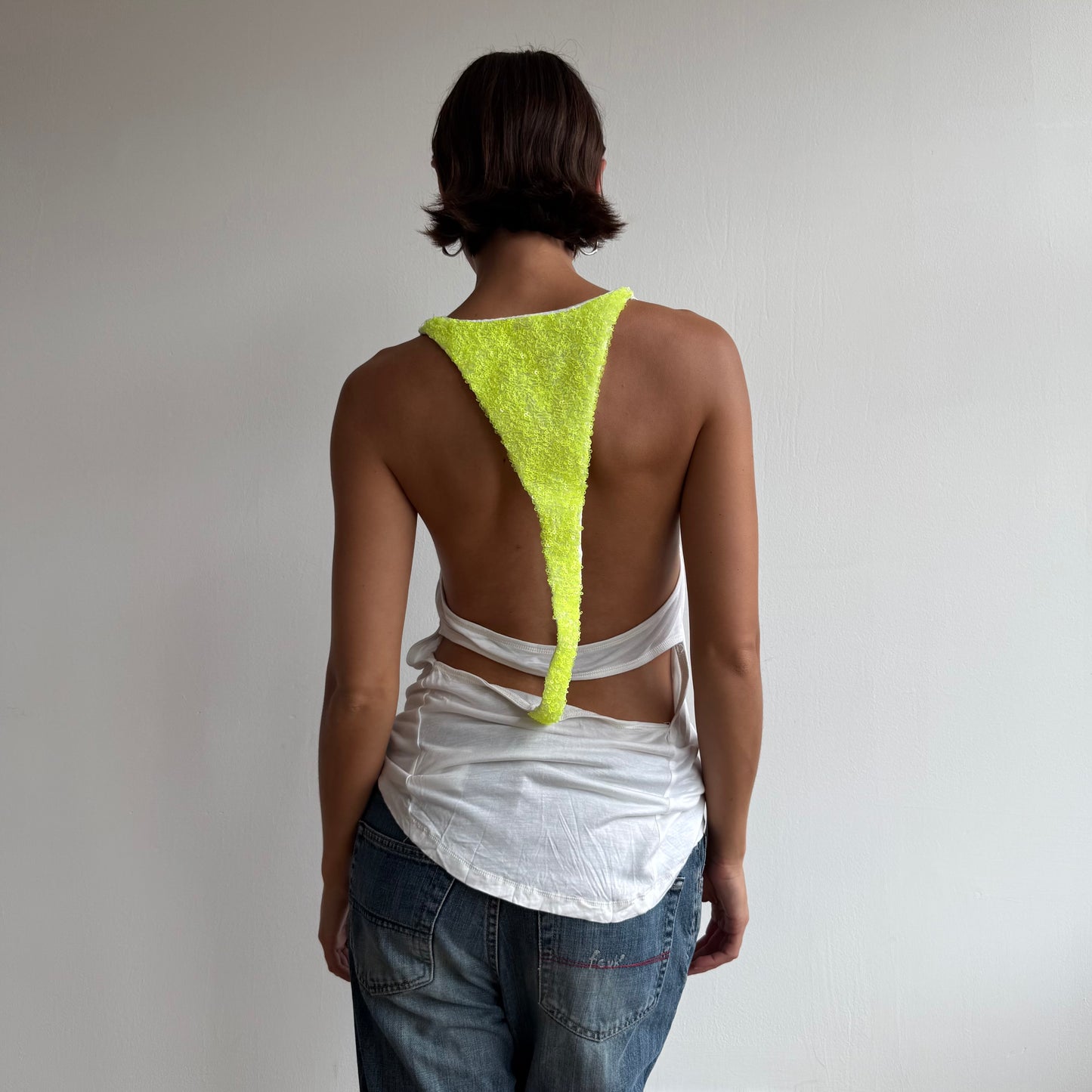 White + neon yellow sequin top - Size S