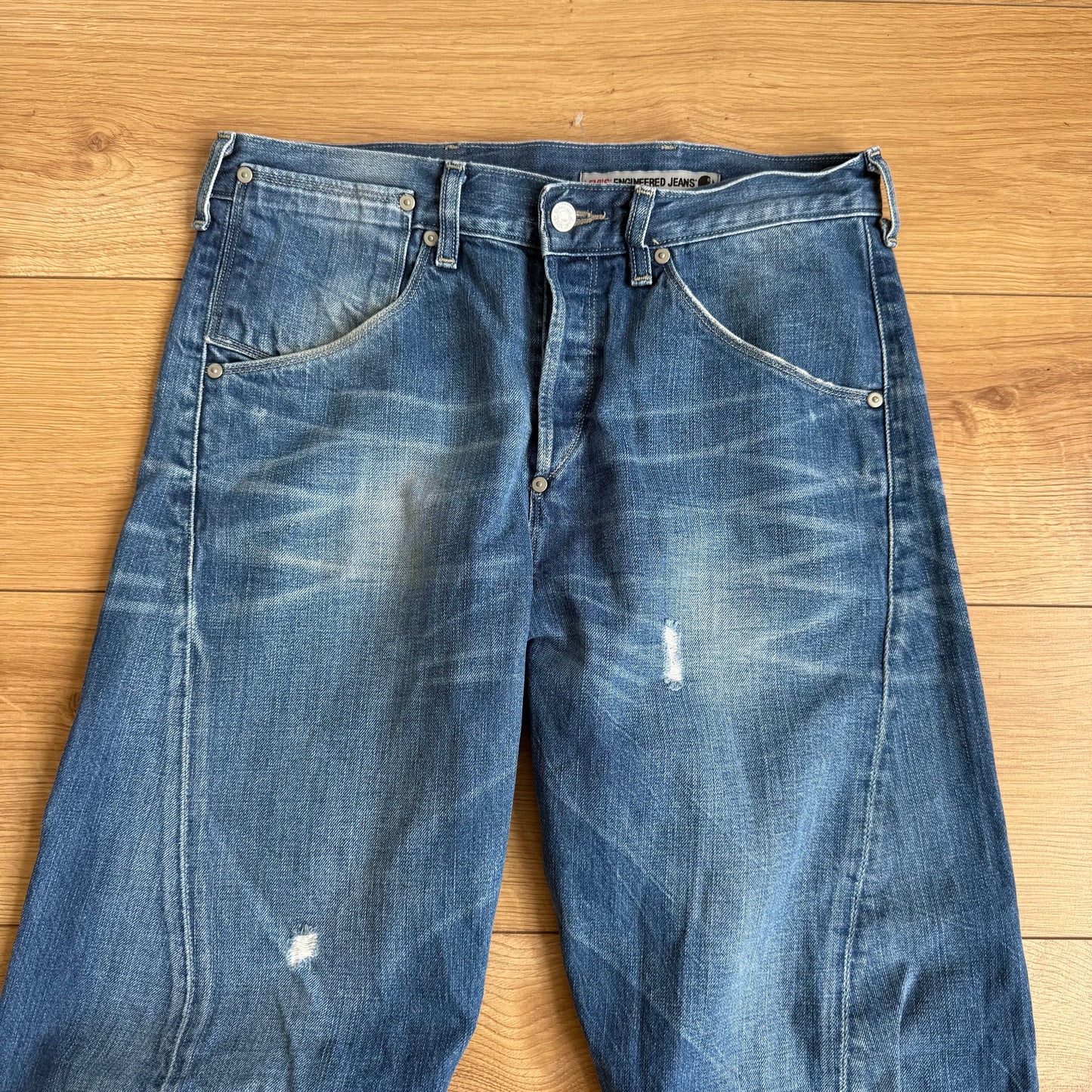 Levi’s Engineered cinch jeans - Size M