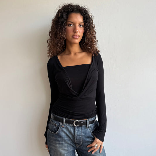 Black long sleeve keyhole top - Size S/M