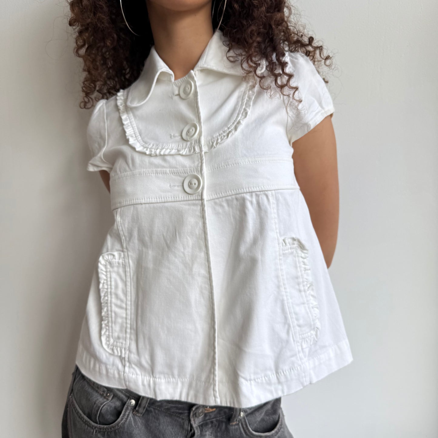 White short sleeve ruffle peacoat - Size S